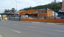 Road view of Sparesboyz
